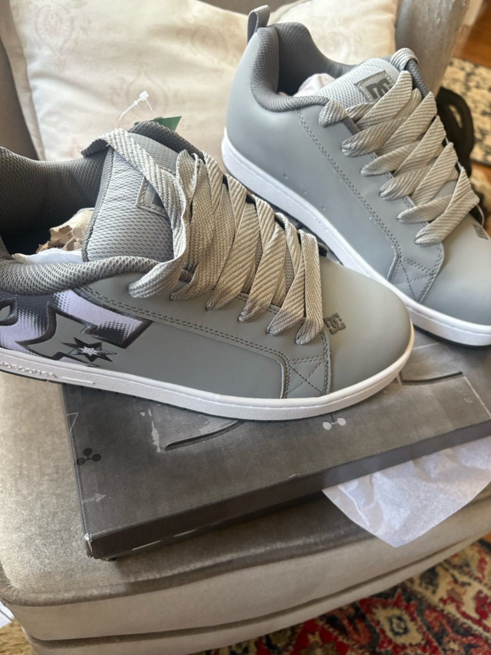 DC Men’s Grey and White Low-Top Skate Sneakers - Picture 4 of 6